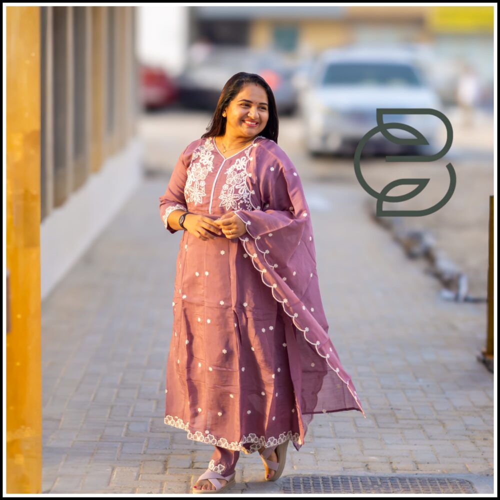 ANARKALI SALWAR SET WITH BEAUTIFUL THREAD WORK